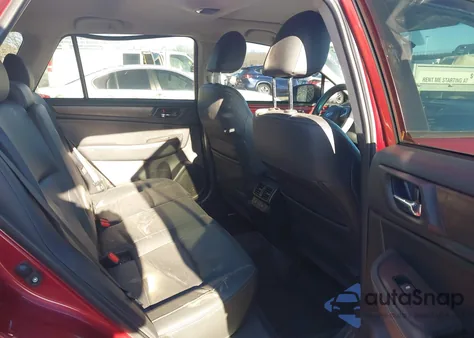 2015 Subaru Outback 2.5I Limited z USA, uszkodzony, nr VIN 4S4BSBLC7F3212028